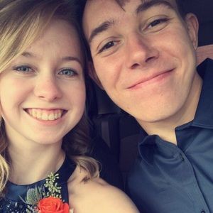Meet your Posher, Emilee